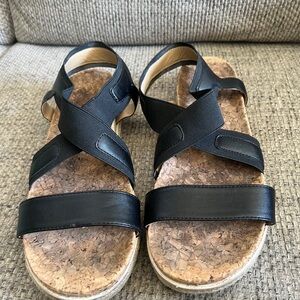 Adrienne Vittadini Black Cork Sandals